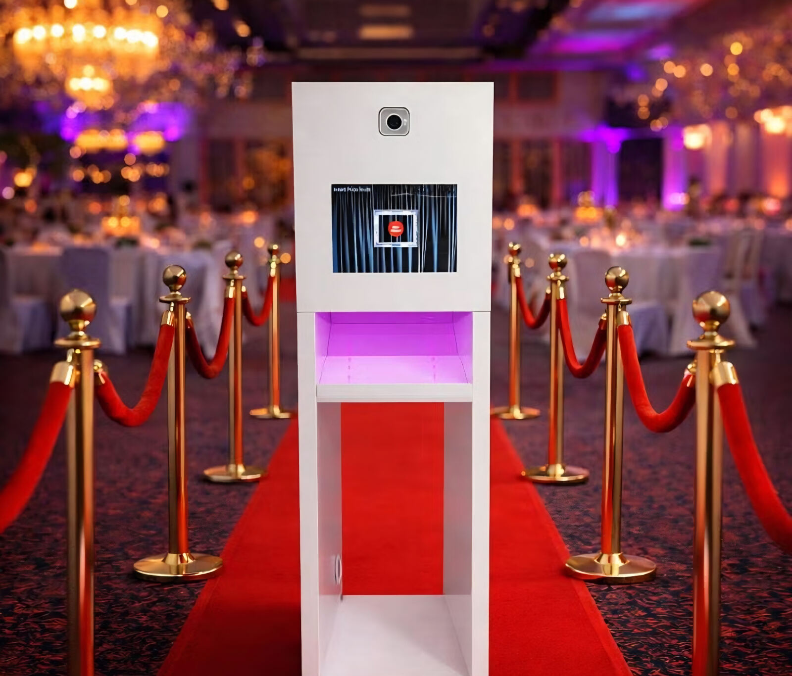 Classic photobooth zuil met camera, scherm en sfeerverlichting